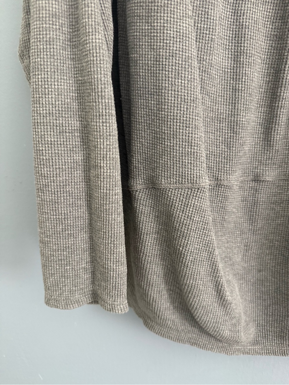 Lululemon Gray Waffle Knit Back in Action - Picture 9 of 9